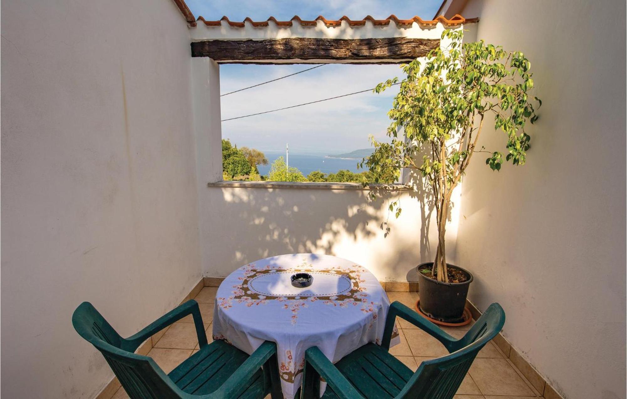 Lovely Apartment In Brsec With House Sea View Экстерьер фото